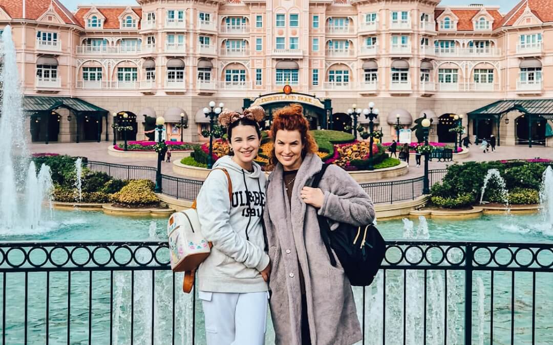 טיול אמא ובת בפריז